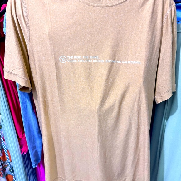 Men’s Vuori T-shirt - Picture 1 of 2